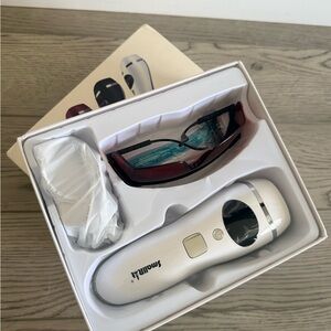 White and Silver IPL Hair Removal Handset